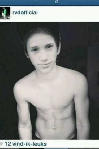 love to my familie~ love to my boy jason 21-07-13 ~ love you x laila ~ ik wil je nooit meer kwijt xxx lisanne ~ schoolings ~ 15 jaar x