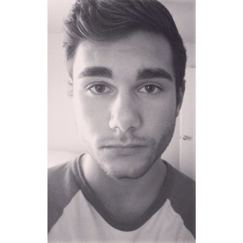 JRoomdale's profile picture. I follow back