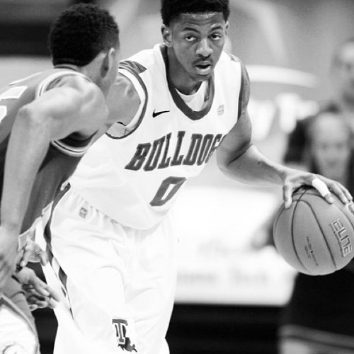 Just a dreamchaser tryna catch my dream...Follow Me... CEO of George Hamilton Jr Foundation #LaTechHooper