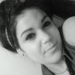 Vivo Feliz Sin darle importancia a los comentarios! ♥ segime & Te sigo . :)