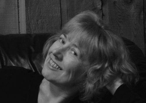 Author of terrifying near-future medical thrillers, horror novellas, and INCIDENTAL FINDINGS, a Nikki Avalon Thriller. Lawyer, writer, photographer, artist.
