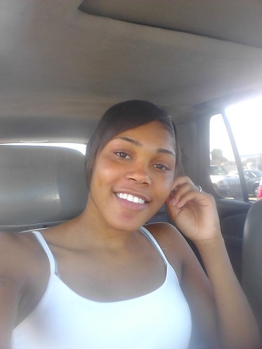 . . . you think I'm pretty ? ツ