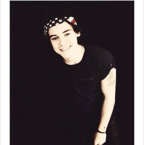 FREE FOLLOW FROM @ballisticniall FOLLOW THERE PLEASE ILY