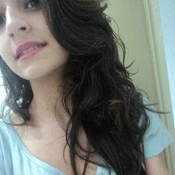 → Euu queroo.
Euu PossO.
Euu coonsiigO ←
●๋• Siimplees αssiim ~
Twittando até o fim! ;p
Biscoitinha só miinha @oethais_