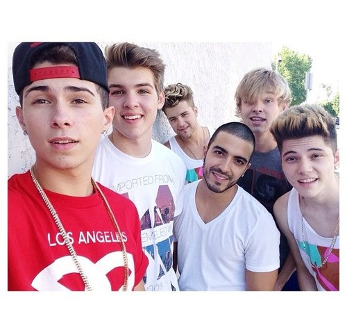 FOLLOW AND CHECK OUT @boybandproject !!! & Follow @brianastromberg bc i just gave you a free follow