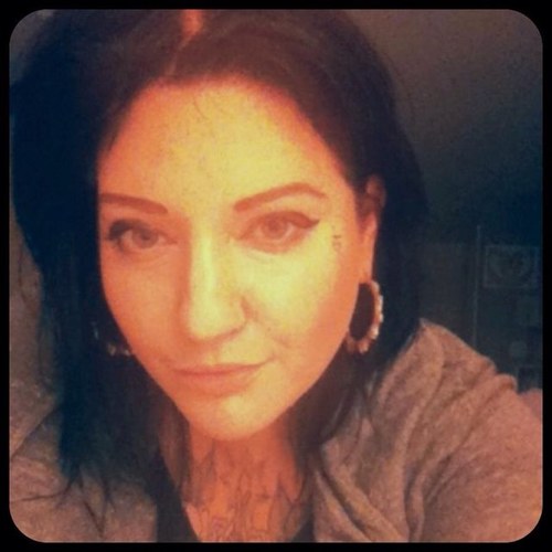 Tea, #tattoos & traveling/ ny born; british bred/ yaf novelist/ sweet faced asshole/ #pibble mama/ #gym rat/ good #food/ wise ass/ hopeless/hopeful #romantic ❤