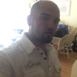 I'm chill laid back and an awesome person, if I do say so myself. 36 yo