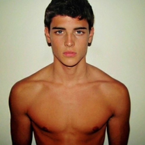Model.18.Going VCC. FollowMe