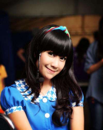 follow @gigichibi