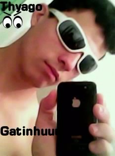 O αtαlhoo pαrα suuα Perdiçαo
Menino que te encαntαα ;
Gαrotoo que te fαscinα ;
Homem que te enlouquecee
