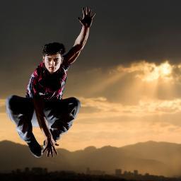 Pro Freerunner doing Circus. @UrbanRunners Parkour/Freerunning athlete ♥ Amante de la vida y el movimiento.
