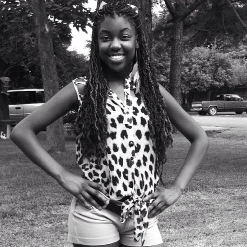 a Bio ? . . nopee , Juss follow my Original account @BlackkDolll___ ! ❤