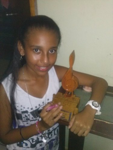 xateo todo el dia,simpatia x encima de todo. en fin,sigueme y te sigo. xD 
Gracias Dios x un dia mas de vida 3