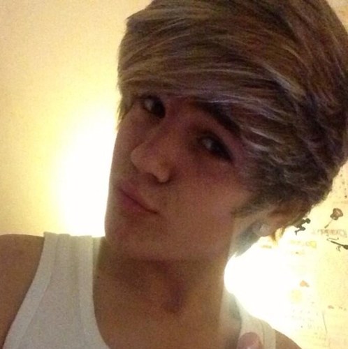 ♡Daniel J+Overload♡ #AlienMeerkats Daniel followed on Sunday 4th August at 17:51pm♡ Overload followed on Tuesday 6th August at 11:25am♡