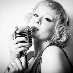 Live vintage singer. Adding a vintage touch to your timeless event.