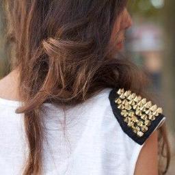 amante de la moda sobre todo! si te gusta RT o FV! todas somos perfectas!! bessitoos!