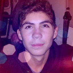nacido el 26 de julio de 1994.tiene 19 años.