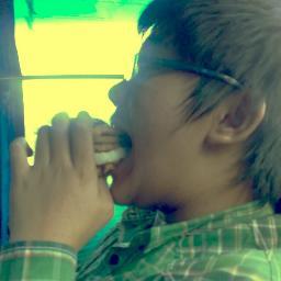 Qaa_yyum's profile picture. you slap me, i slap you.......... harder