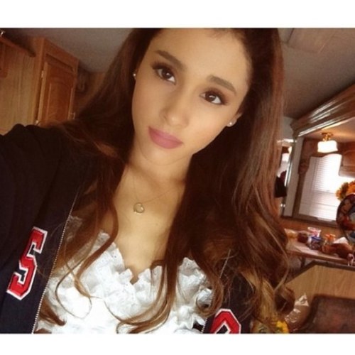 ARIANA GRANDE IS OUR QUEEN. ARIANATORS RULE.I I TAG ARI IN EVERY TWEET SO SHE'LL NOTICE ME!! ARIANA LIKED MY POST ON INSTAGRAM 7/22 12:04am insta:arianagrandede
