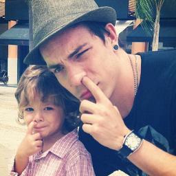 fc dedicado ao vocalista da banda @nxzerooficial : Diego José Ferrero .. para todas as fãs | Since: 4/8/12