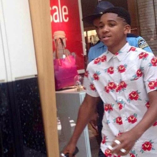 This is the official Myles BigDeal Brown Fanpage! Just ask for a follow back, we are also Team Mindless our goal is 1,000 followers, we love you Myles!