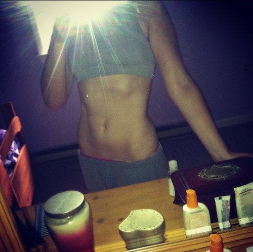 5'9 SW: 147 CW: 135.2 Avi is me :)