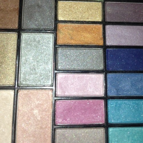 I PUT MAKE UP!!!!