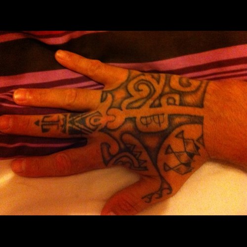 love music,all types of rock,blues,instrumentals.love playing guitar.tattoos.bonjovi fan,even bigger sambora fan.