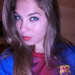 “Debaixo da maquiagem e por trás do meu sorriso, eu sou apenas uma menina que deseja o mundo” 
―Marilyn Monroe