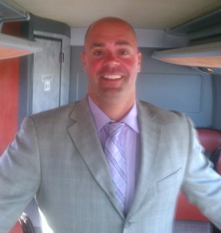 asuknolls's profile picture. 