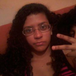 sou uma menina legal,divertida,faço todos meu amigos e amigas rirem.sou uma amiga verdadeira.gosto de todo tipo de chocolate,e sou evangelica:)