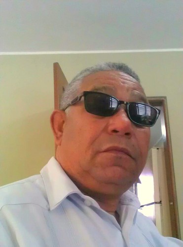 Profesional del derecho en ejercicio, amistoso, solidario, sincero, alegre, humano, en el mas amplio sentido de la palabra.....