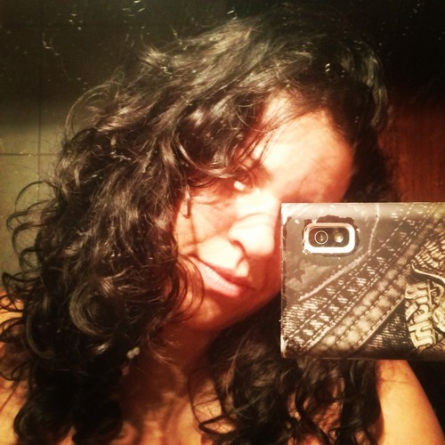 danutahilaria's profile picture. - Historiadora em eterna formação, Professora de História, sou Santos F. C., sou de Esquerda do PSOL , sou de Piracicaba-SP