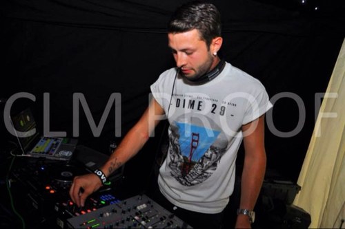 I am a well established DJ & Sound/Lighting Engineer from Newcastle Upon Tyne, I have worked and taught at numerous venues and citys both in the UK and abroad.