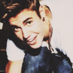 ☆belieber, directioner e lovatic ☆