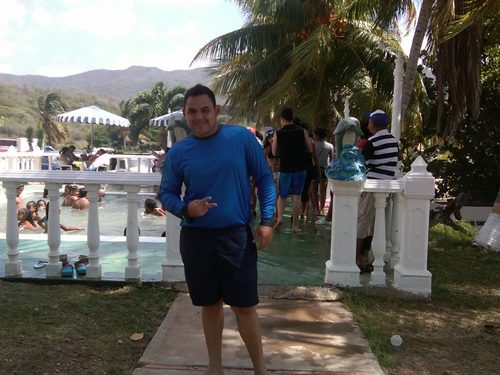 Gonzalez_Ely's profile picture. Abogado egresado de la USM-Oriente, Tecnico en Criminalistica, amante del Fútbol y la Política.