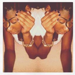 18 yrs down & plenty mo to go . ig : @tahiti_sweetie_