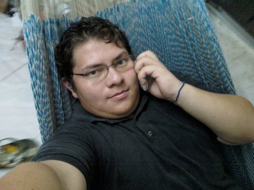 fanatico de la tecnologia :) // La perfección no lo es todo// full full millenial!!!