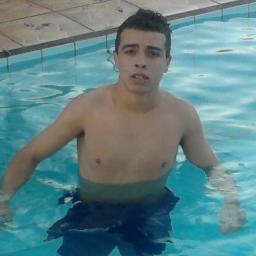 ''descobri que o meu sorriso eh poderoso,pode deixar alguém feliz...outros tristes,alguns com raiva e outros com inveja!!!! :) ....(GABRIEL) .