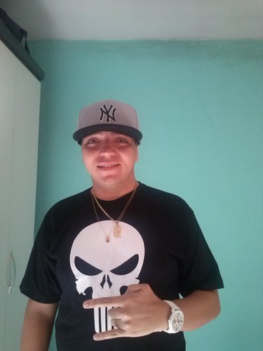 'Guarda-me Pai, como o homem dos teus olhos, seja meu ESCUDO minha PROTEÇÃO , meu SALVADOR !