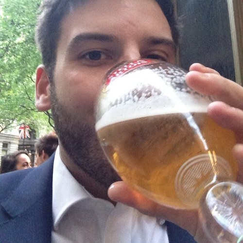 Full Time Legend/Recruitment Guru/Strong Bearded! Loves a Bet!! Follow West Ham Over Land and Sea!!