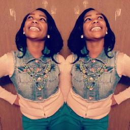 #LIGHT SKIN brown eyes I only date #LIGHTSkin gurls only!! if your black u got be cute as fuckkk juss kall im their =}