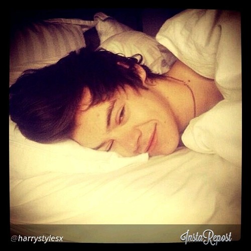 Hey!! Follow me!! I'm a directioner!! Cute as a button every single one of you!