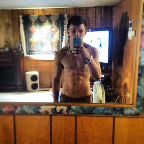 mandingo_party's profile picture. single. Freshmen at BHSN.
