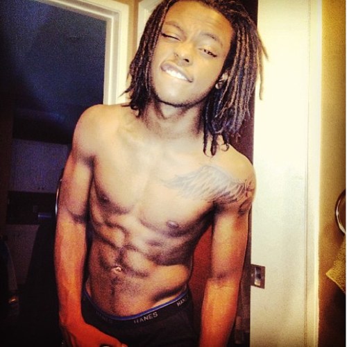 i may be 71 but my body is still ready boo boo! #teammeezy #teamjawan #jewel #tm #psoe & #TEAMMINDLESS! I CHOKE HOES! Im TEAMACEPRIMO FOR LIFE!!!!!