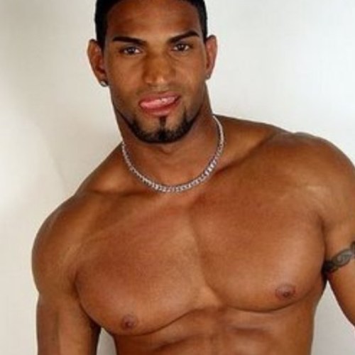 WindyyV2's profile picture. Ruse Rapsy's son. Love Everyone just kidding you cunts :)