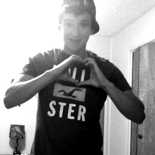 My idol is Johnny Manziel! Im 13!