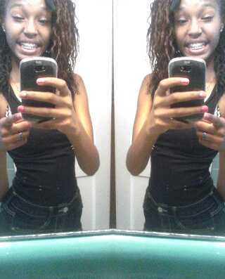 QueenRenaay's profile picture. 