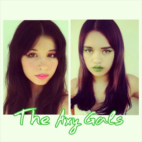 call us The Axy Gals, singer/songwriters from LA #theaxygals #tag http://t.co/QmL3XNvg2I