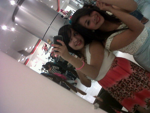 Si no luchas por lo que quieres, después no llores por lo que pierdes.♥